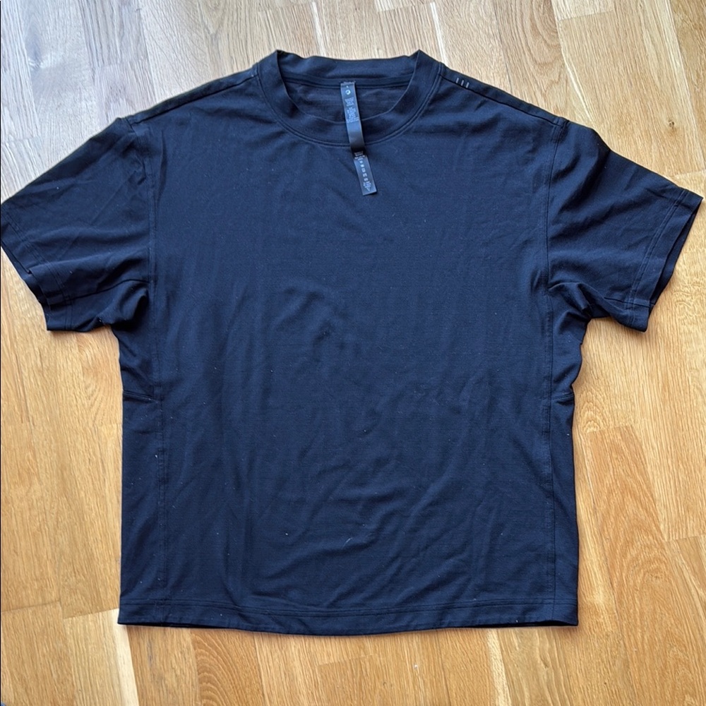Lululemon Men's Tech Small Black T-Shirt